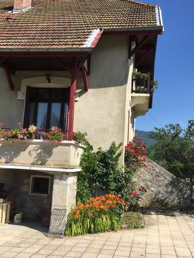 La Motte-en-Beauges Chambres D'Hotes Des Bauges Route 26 57 מראה חיצוני תמונה