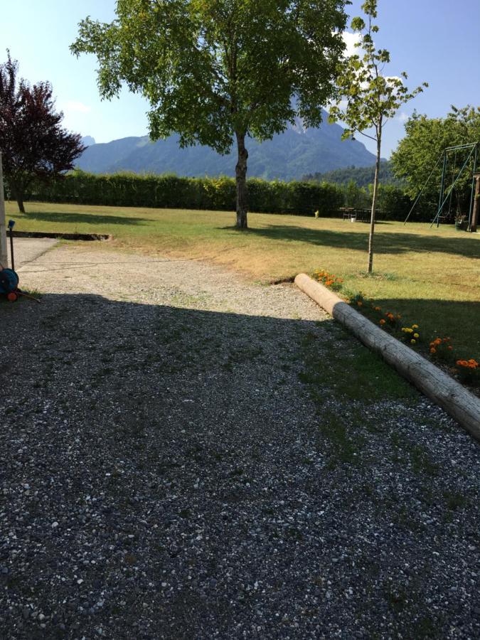 La Motte-en-Beauges Chambres D'Hotes Des Bauges Route 26 57 מראה חיצוני תמונה